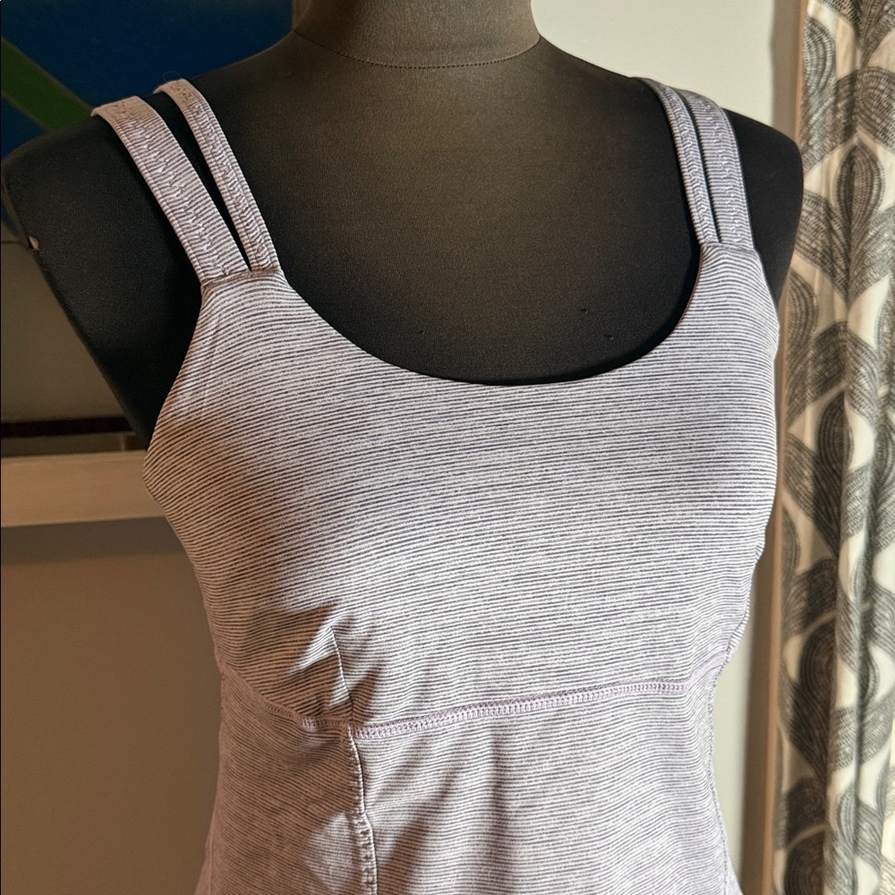 Lululemon Active Strength Tank in Heathered Lilac SZ Medium - Picture 2 of 8